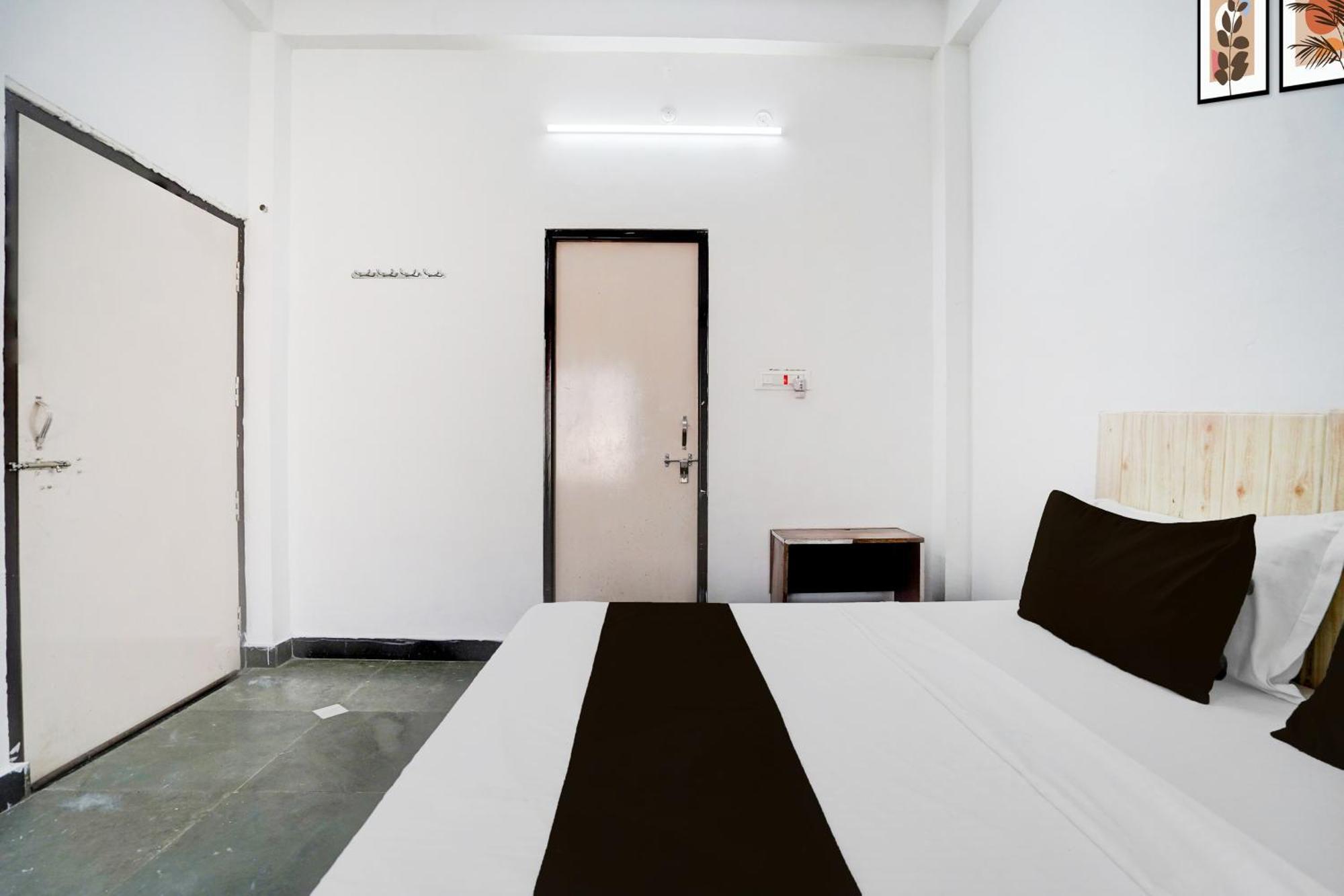 Hotel O Ramdut Palace Guest House Faizābād 외부 사진