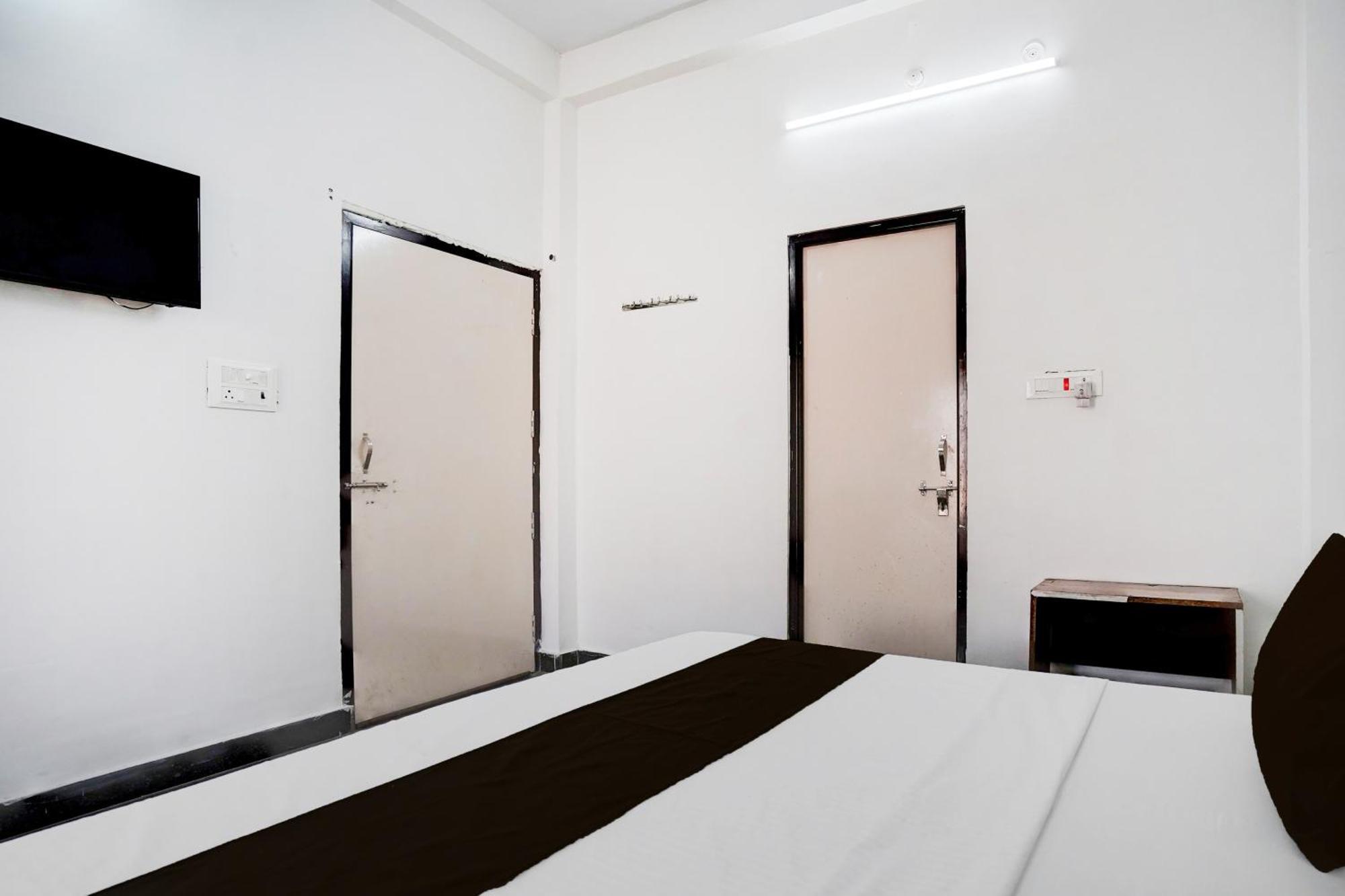 Hotel O Ramdut Palace Guest House Faizābād 외부 사진
